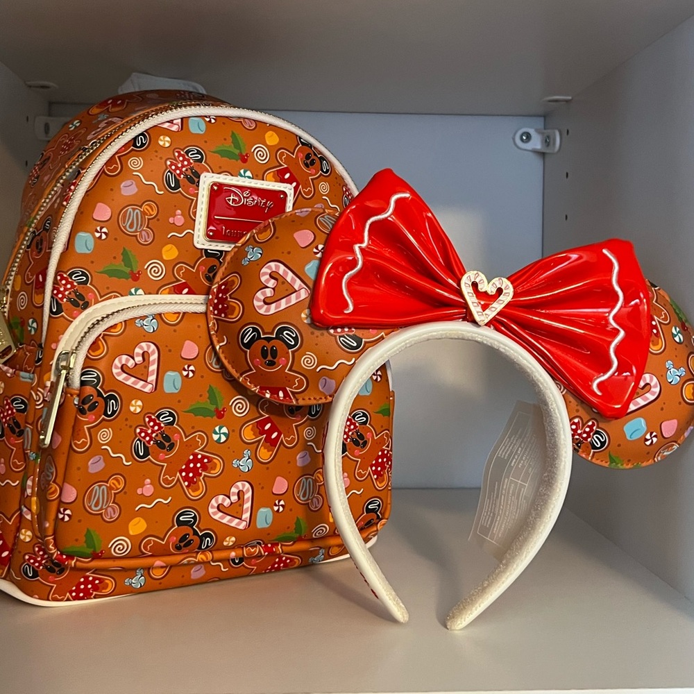 Mickey & Minnie Gingerbread Backpack & Ear Bundle